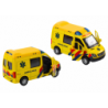 Ambulance Ambulance 1:32 Opening Doors Lights Sounds Drive Yellow