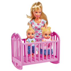 Simba Steffi Love Mama doll in a children's room with 3 children 28 pcs.