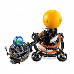 LEGO TECHNIC 42179 Planet Earth and Moon in Orbit