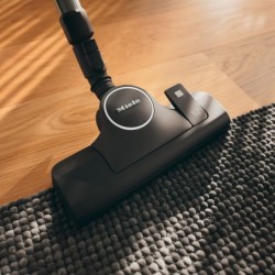 Bagless hoover Boost CX1 125 Edition ObsidianBlack