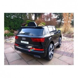 Audi Q7 Standard Black Painting - Electric Ride On Car