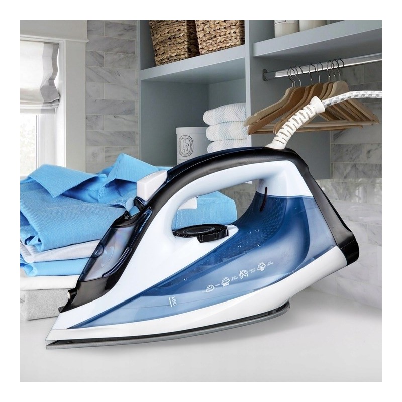 Steam iron MAESTRO MR-306C