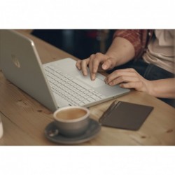 HP 15s-eq2289nw Ryzen 3 5300U 15,6”FHD AG IPS 16GB SSD256 Radeon RX Vega 6 Cam720p 41Wh Win11 2Y Natural Silver