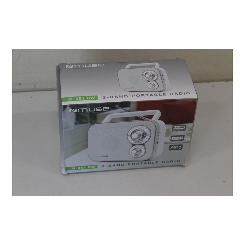 SALE OUT. Muse M-051RW Portable Radio Muse Portable Radio M-051RW AUX in White DAMAGED PACKAGING