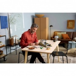 LEGO ARCHITECTURE 21063 Neuschwanstein Castle