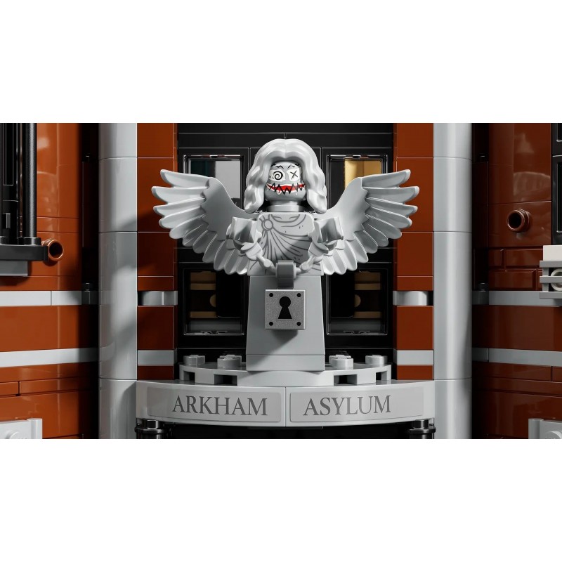 LEGO BATMAN 76300 Arkham Asylum