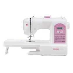 Sewing machine Singer...