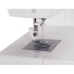 Sewing machine Singer...