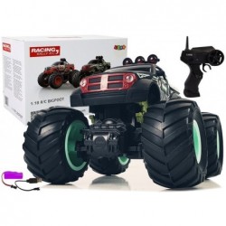 Off-road Auto Pick Up Huge Bigfoot Wheels 2.4G 1:18 Black / Green Remote Controlled